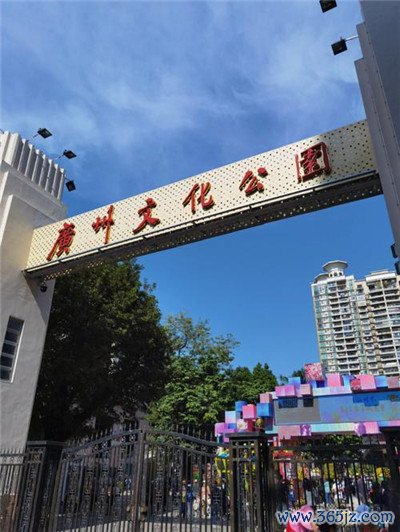 洋妞为您带来异国风情按摩 洋妞为您带来异国风情按摩
